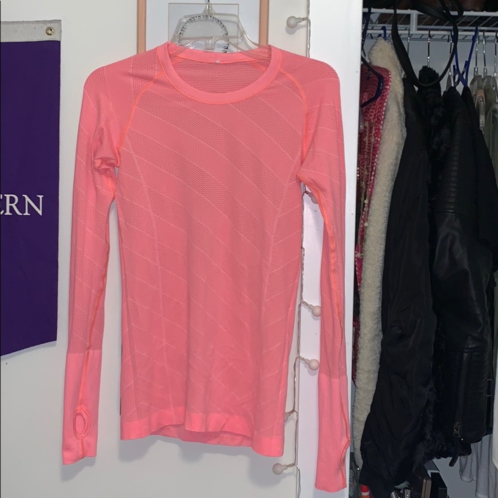 Lululemon long sleeve workout top